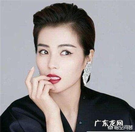 2019年流行的好打理又好看的短发发型?