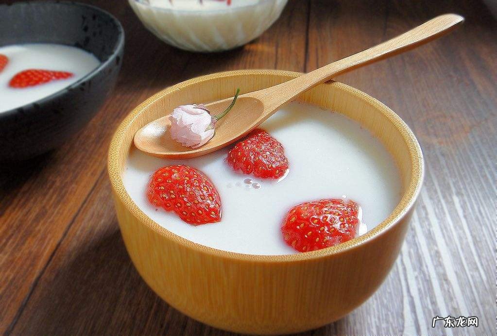 草莓牛奶汁做法