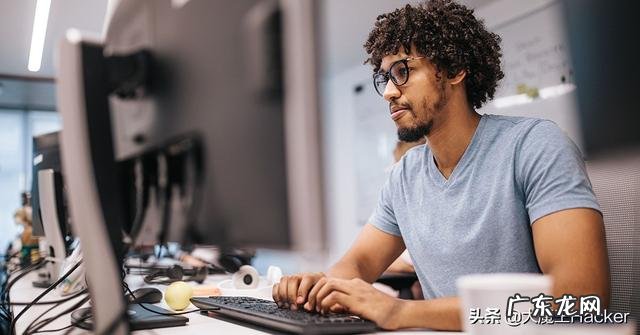 目前最流行的编程语言是什么?