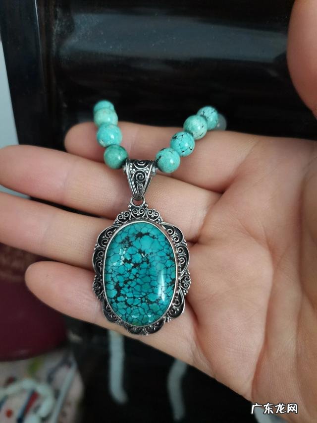 西藏不产蜜蜡绿松石,那么多的蜜蜡绿松石是哪来的?
