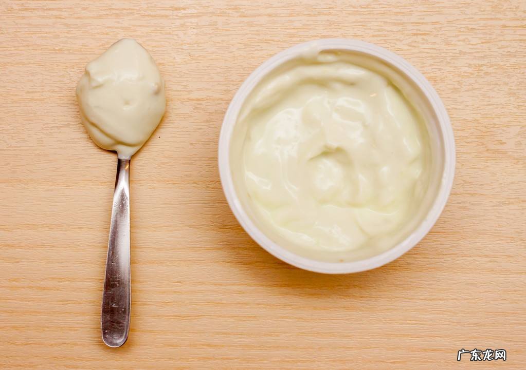 过期的酸牛奶有什么用