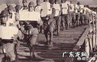 二战时一场战役双方死亡人数会达到几万甚至几十万,他们的尸体是如何处理的?