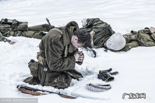 二战时一场战役双方死亡人数会达到几万甚至几十万,他们的尸体是如何处理的?