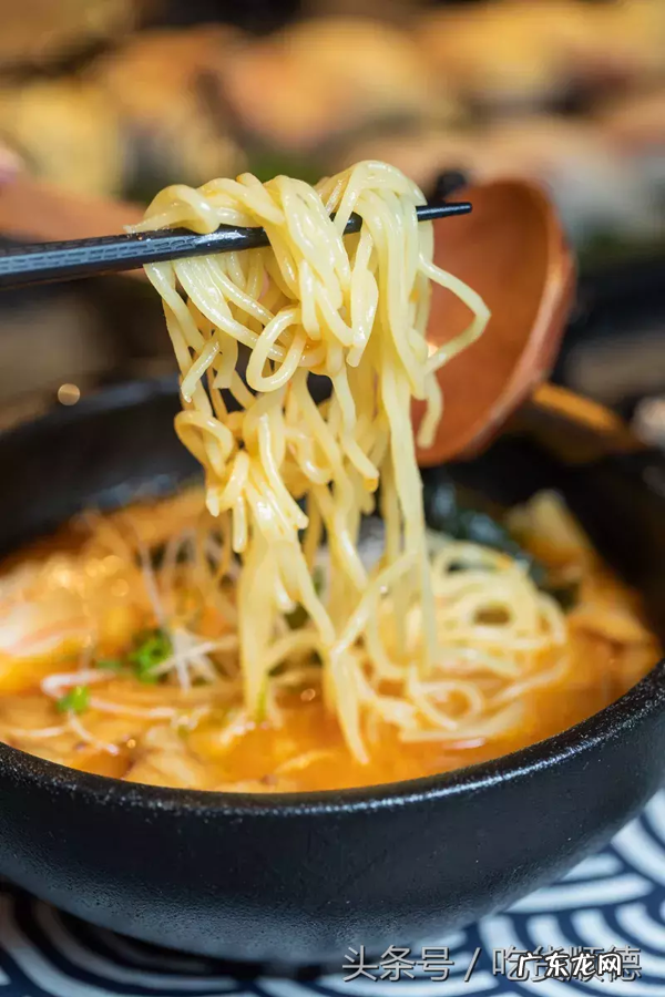 这家隐藏在顺德蚕种场里的居酒屋里,我尝到了来自大海的鲜美…… 火点鱼好吃吗