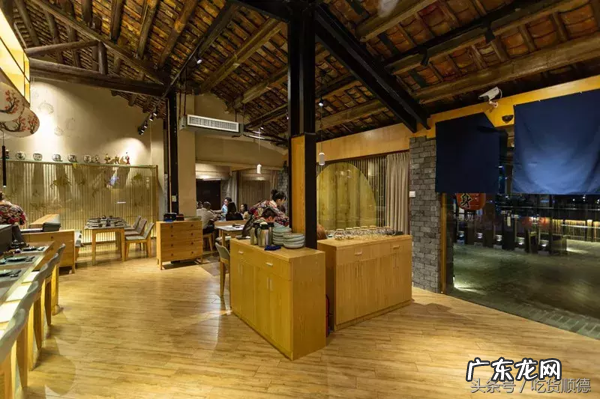 这家隐藏在顺德蚕种场里的居酒屋里,我尝到了来自大海的鲜美…… 火点鱼好吃吗