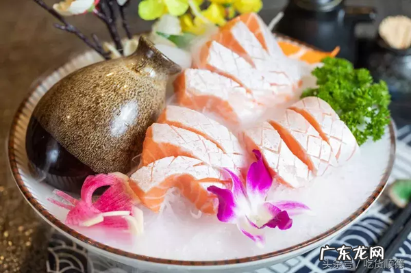 这家隐藏在顺德蚕种场里的居酒屋里,我尝到了来自大海的鲜美…… 火点鱼好吃吗