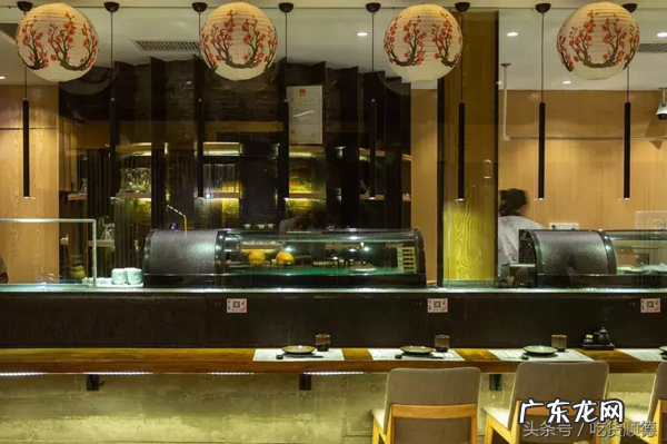 这家隐藏在顺德蚕种场里的居酒屋里,我尝到了来自大海的鲜美…… 火点鱼好吃吗