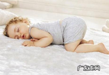 宝宝睡眠少,这是怎么回事?