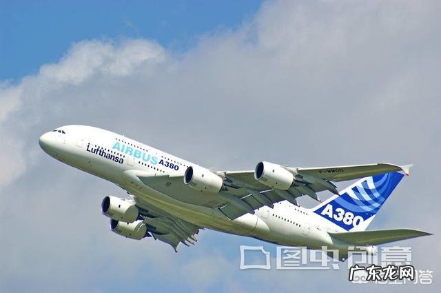 为什么坐飞机时会耳痛？