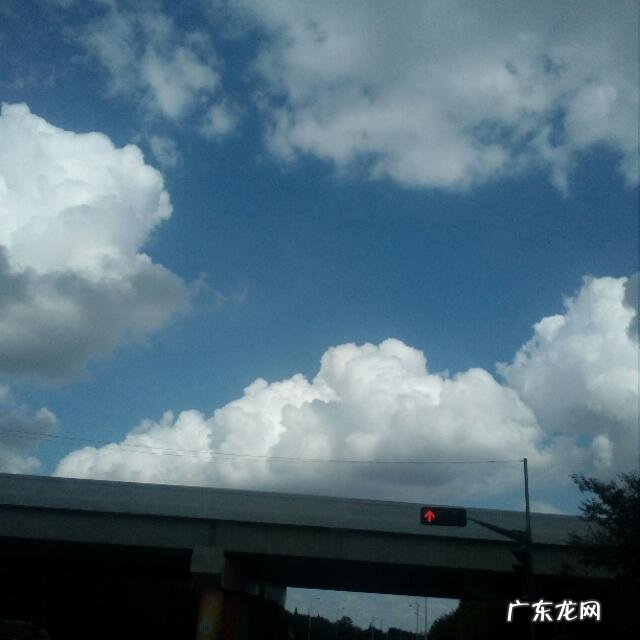 关于国庆节的诗歌有哪些 有关于国庆节的诗歌