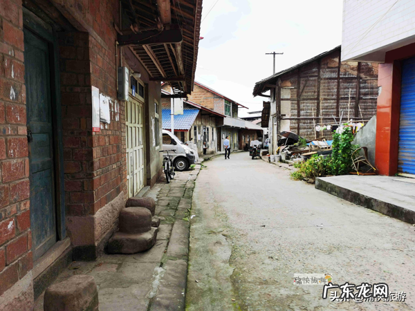 富顺名坟 富顺兜山风水坟地