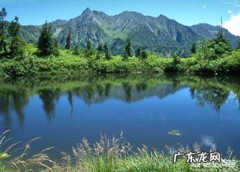 包含春夏秋冬的诗词名句有哪些?