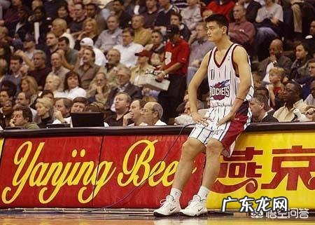 NBA赛场上出现了越来越多的中文广告,都是真的吗?