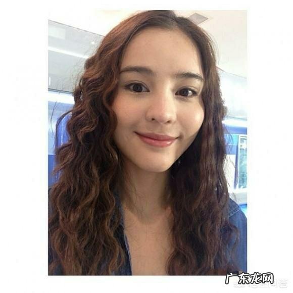 中长发型很显气质也有女人味,有哪些值得推荐的轻熟风发型?