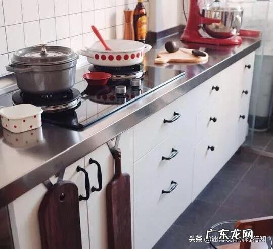厨房厨柜台面用什么材料好？
