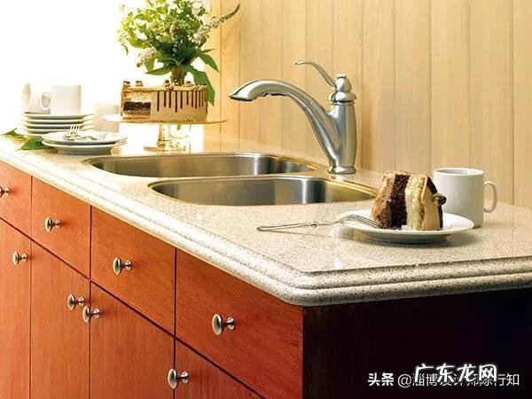 厨房厨柜台面用什么材料好？