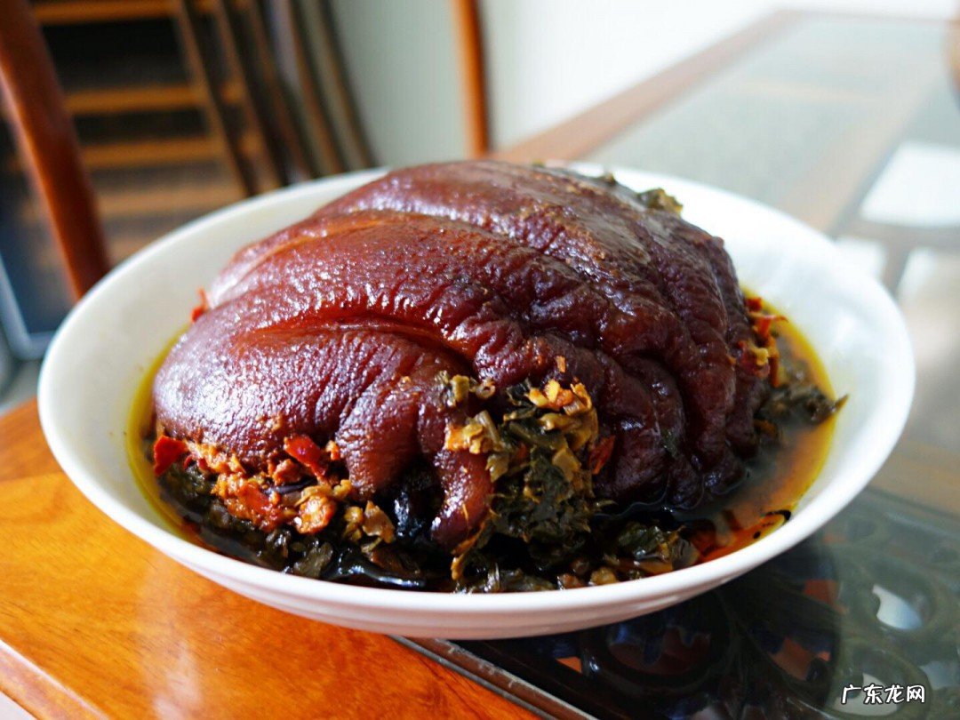 酸菜蹄膀的做法