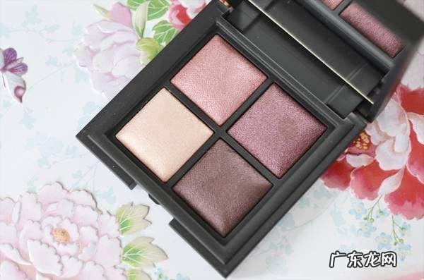 有没有适合大学生面试的口红和眼影盘推荐?