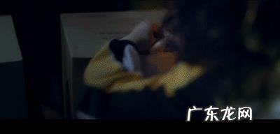 《不完美的她》为什么莲生涂口红会被妈妈说脏?