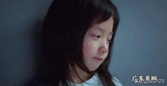 《不完美的她》为什么莲生涂口红会被妈妈说脏?