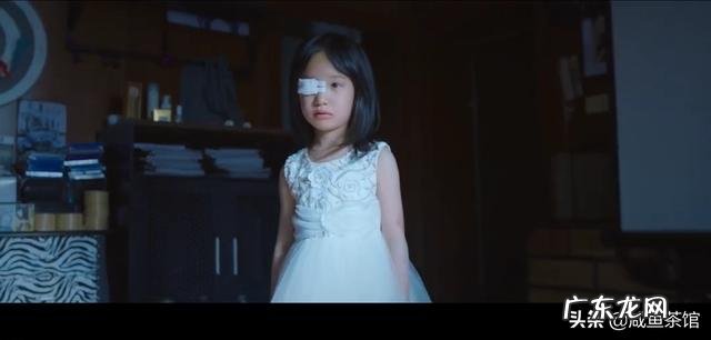 《不完美的她》为什么莲生涂口红会被妈妈说脏?