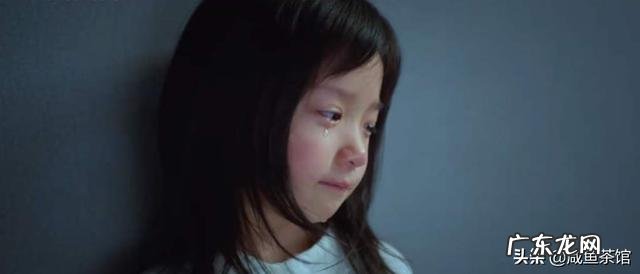 《不完美的她》为什么莲生涂口红会被妈妈说脏?