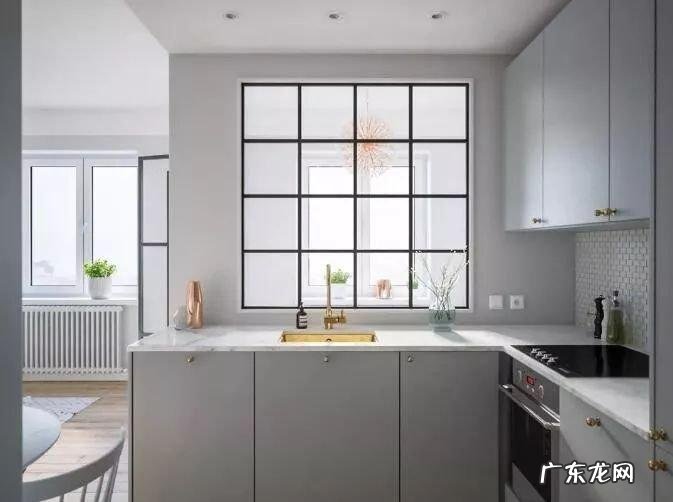 房间洗手间玻璃隔断效果图 洗手间用玻璃隔断风水好不好