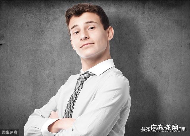 生活中那些有自我优越感的人都是什么心态?你怎么看待这些人?