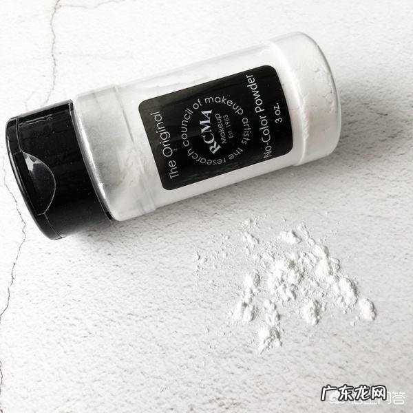 如何做到夏天化妆不脱妆?