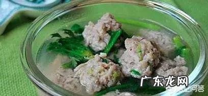 茼蒿被称为“皇帝菜”,有什么历史缘故吗?茼蒿有哪些好的吃法?