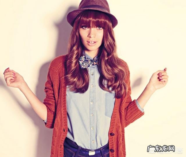 牛仔蓝衬衫怎么搭配更好看?