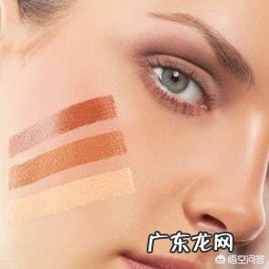 如何通过化妆减龄?