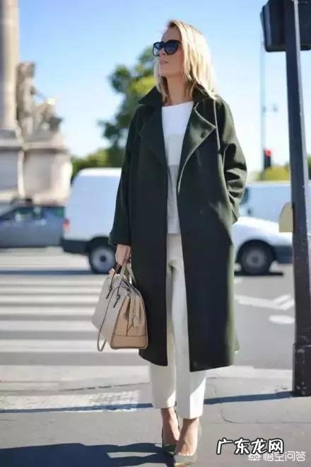 女生穿军绿色大衣该如何搭配?