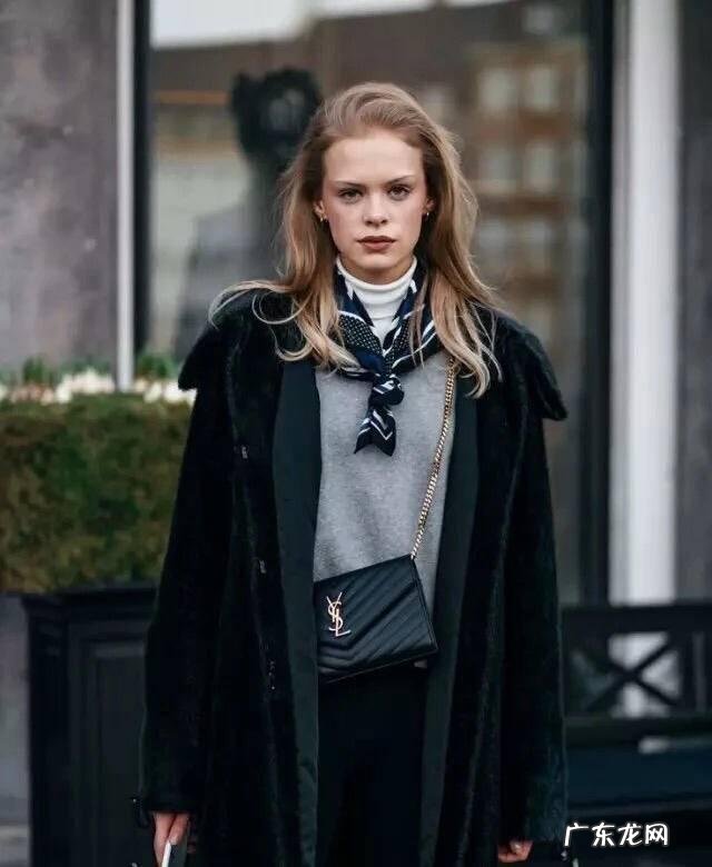 你对丝巾的搭配有什么特别的创意吗?