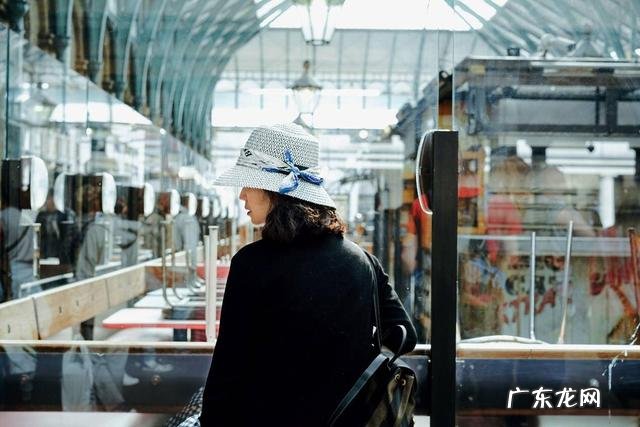 你对丝巾的搭配有什么特别的创意吗?