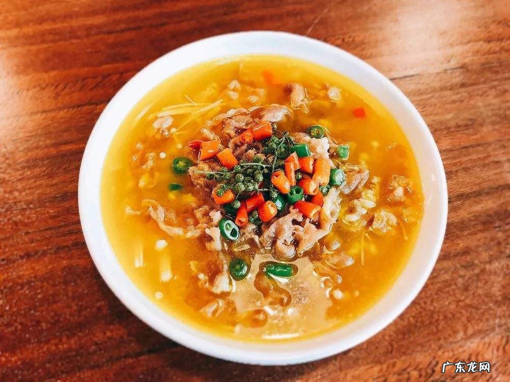 酸汤肥牛金针菇
