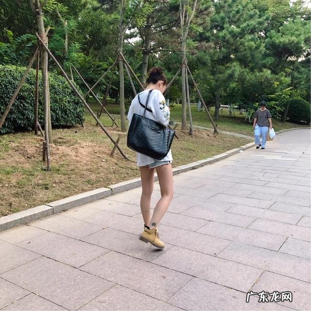 马丁靴如何穿出飒爽酷帅感?有什么好看的搭配推荐?