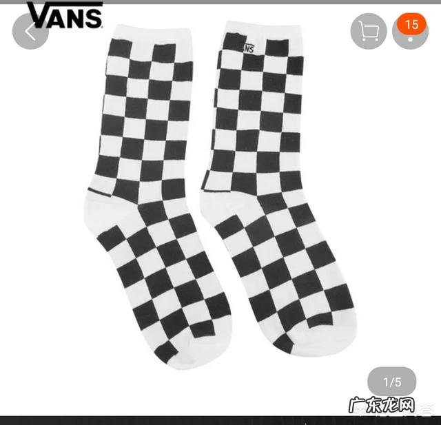 如何根据衣服颜色搭配裤袜?