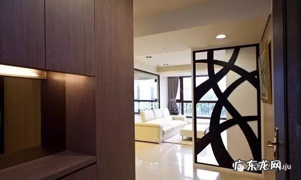 选房子,户型朝向缺阳光,为什么都说,阴气重不太好? 房子没阳光风水差