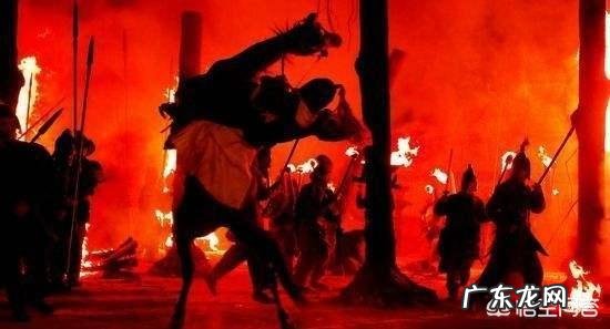 jì 大唐名将李勣曾帮助过武则天当皇后,为什么死后却被“发冢斫棺”?