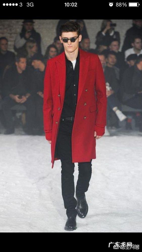 春天，红色风衣怎么搭配好看又时尚？