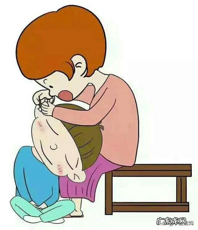 小孩五岁了从没掏过耳朵,也没看见他耳朵有耳屎,这正常吗?