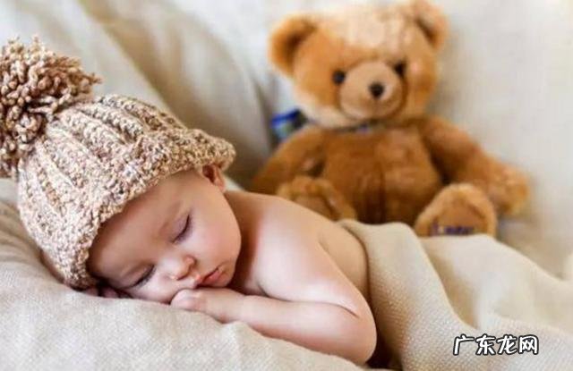 为什么做梦时记得清楚，醒来后马上就忘了梦到的内容？