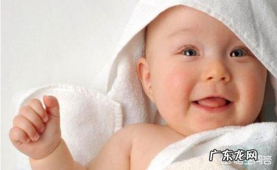 婴儿多久可以把屎把尿?