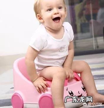婴儿多久可以把屎把尿?