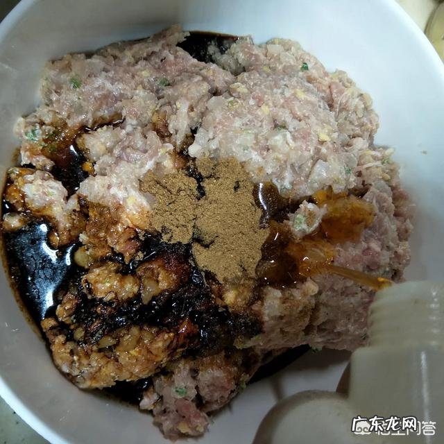 羊肉饺子怎么调馅？