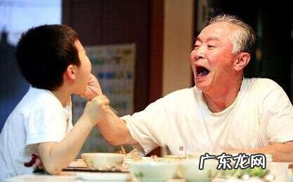 隔代教育中,我们该怎样告诉老人更科学的育儿方式?