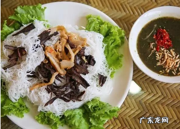 云南 傣族、傈僳族、景颇族 三个民族的手抓饭,妙不可言 手抓饭是哪个民族的特色