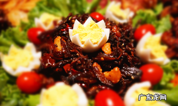 云南 傣族、傈僳族、景颇族 三个民族的手抓饭,妙不可言 手抓饭是哪个民族的特色