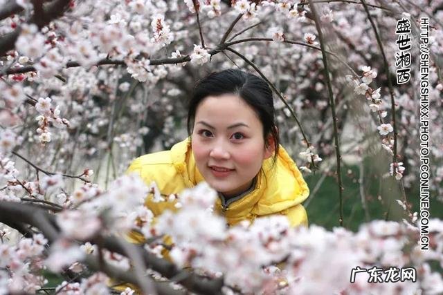 为什么有的女生五官平平,但看起来却非常的美?